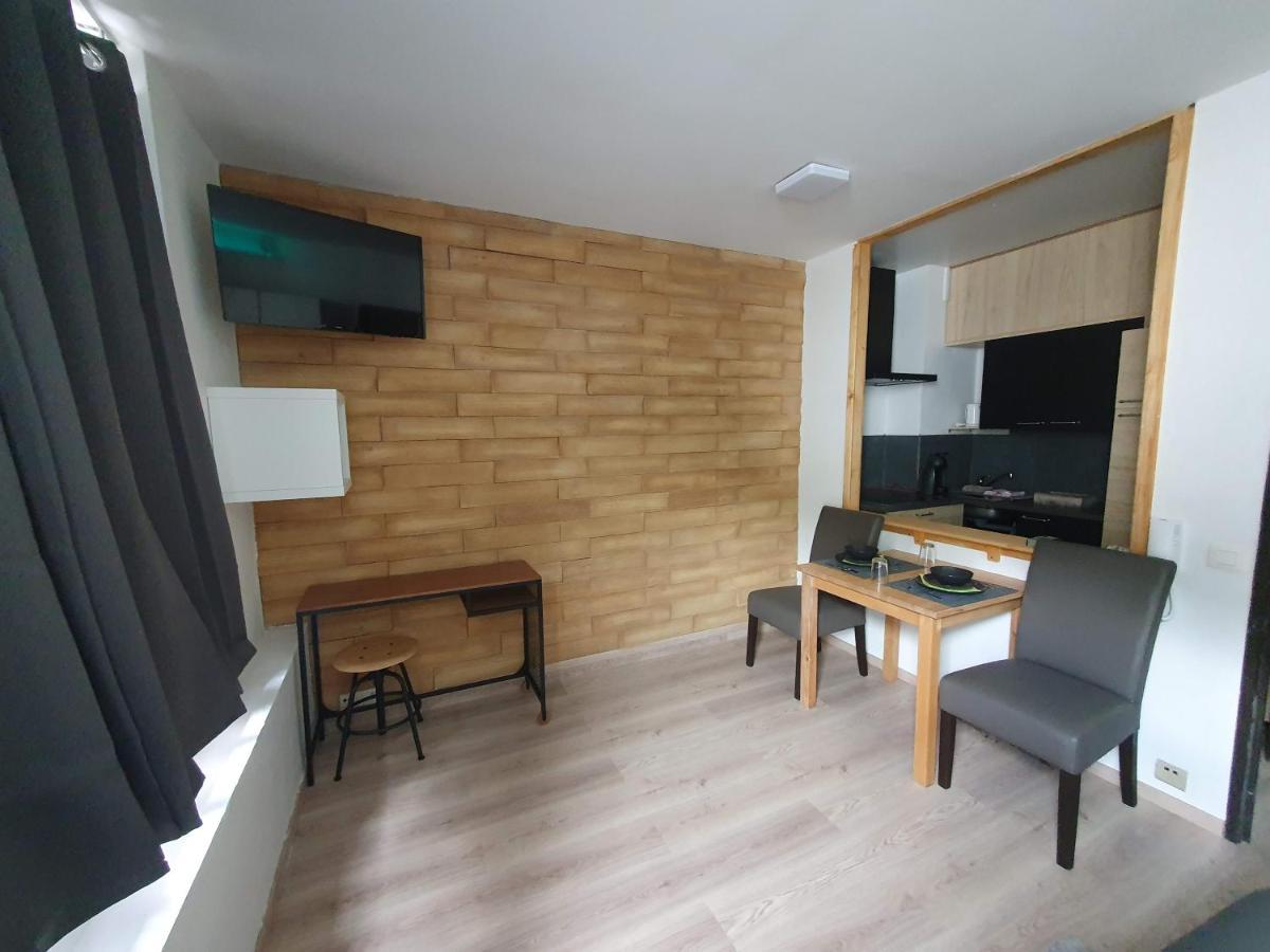 Le Cosy - Queen-Size, Full Equipe, Wifi, Parking Namur Bagian luar foto